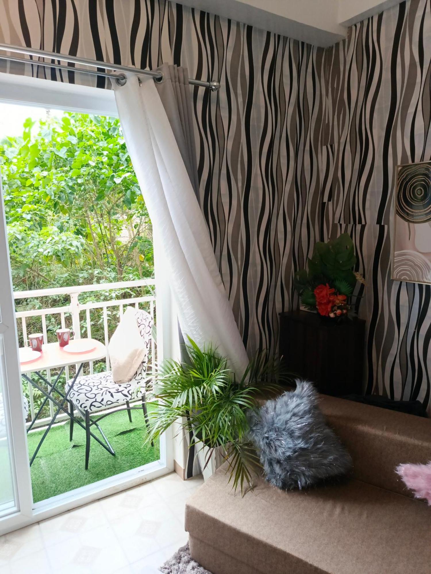 Closest Studio With Balcony From Cebu Airport Мактан Екстериор снимка